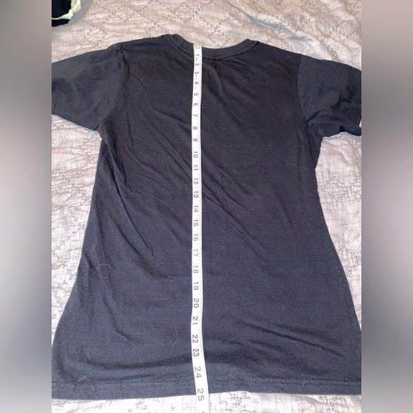 Disney Black Halloween Minnie Mouse T-Shirt in women’s size M - Picture 3 of 4